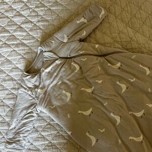 Gunamuna long sleeve sleep sack bag 9-18 months 2.5 tog